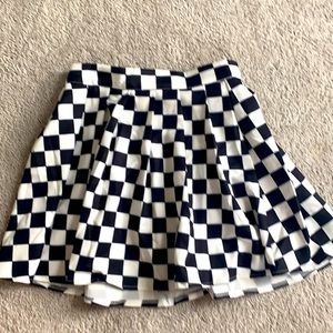 Checkered Skirt Size S - 4 Brand : Shein